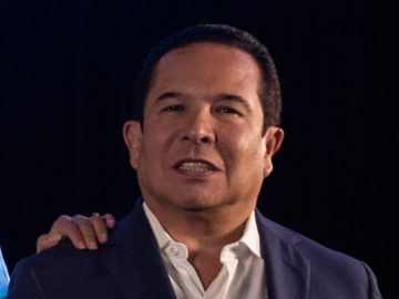 Gustavo Adolfo Infante Confesses That It Was His Fault That Kidnappers Cut Off the Fingers of Los Temerarios’ Father