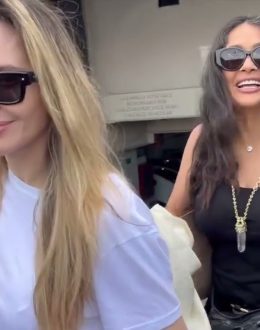 Salma Hayek and Angelina Jolie: A Milky Coffee and Fruit with Friends