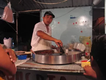 Which one is spicy? None. If they’re too hot, the gringos won’t buy anything