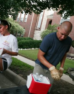 About 1 in 6 U.S. teachers work second jobs