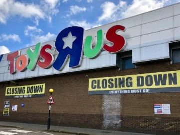 Toy Industry Crisis: U.S. Makers Hit Hard by Revenue Drop