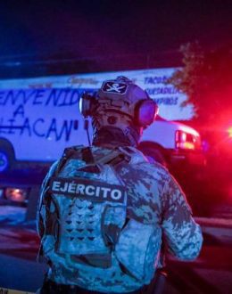 Violent Weekend in Sinaloa: Human Remains Found in Coolers and Narco-Message in Two Municipalities