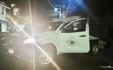 Armed Attack Leaves Two Officers Injured in Baja California: Investigation Launched into Drug and Cellphone Trafficking Ring