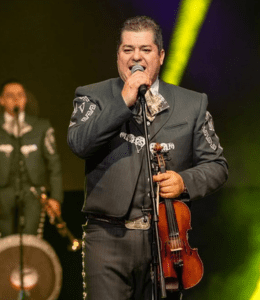 Carlos Martínez: “Es un Honor Ser Mexicano, Hay Que Gritarlo a los Cuatro Vientos, Vamos a Estar Bien”