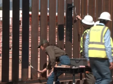 Kristi Noem: Black Border Wall Will Burn to the Touch, Discourage Crossings