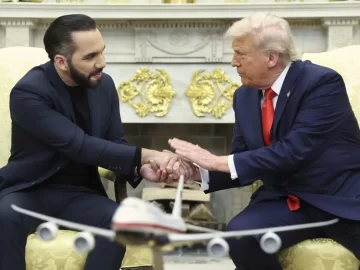 With no obstacles to reelection as president of El Salvador, Bukele advances under Trump’s shadow