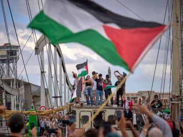 Flotilla leaves Barcelona in biggest attempt yet to break Israeli blockade of Gaza
