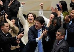 Colombian Senator Miguel Uribe Turbay Succumbs to Injuries Weeks After Rally Attack