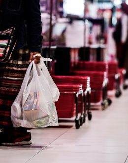 Mexico Retail Sales Plunge, Sparking Economic Worries