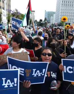 Amid ICE Concerns, Teachers Press LAUSD to Defend Students and Families