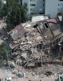 Mexico, a country in the Ring of Fire that causes 90% of the most powerful earthquakes