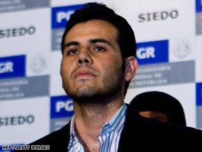 “El Vicentillo” has reportedly already visited “El Mayo” Zambada in prison, according to Anabel Hernández