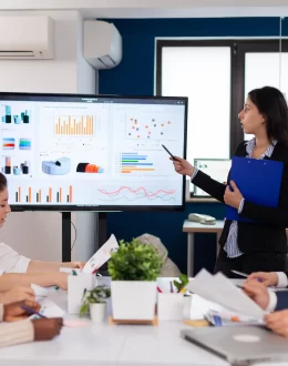 Top 5 Things Investors Want in Startups to Secure Funding in 2025