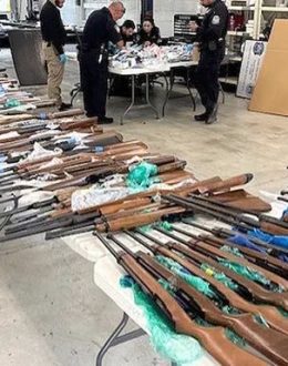 In the US, 400 Weapons Seized Bound for Mexico; Two Arrested