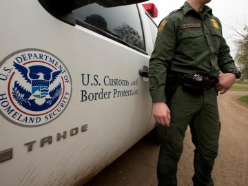 Border Protection Agents Work Without Pay Amid Government Shutdown