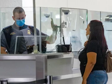 Non-Citizens Will Soon Be Photographed and Fingerprinted at U.S. Borders