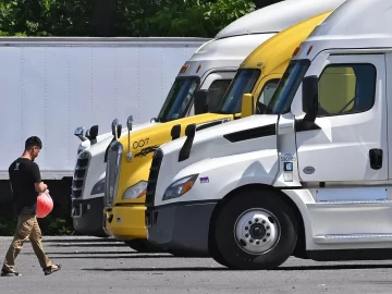 Language Barrier Sidelines 5,500 Truckers in the U.S.