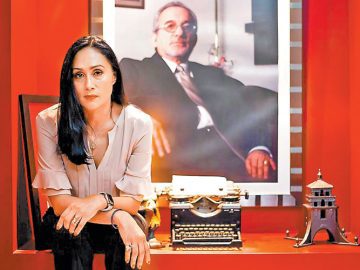 “Don’t kill the messenger and demand action from the authorities,” pleads journalist Adela Navarro after reporting threats against her.