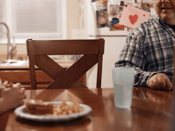 The Empty Chair: Why This Thanksgiving Is the Most Painful in Years for Immigrant Families