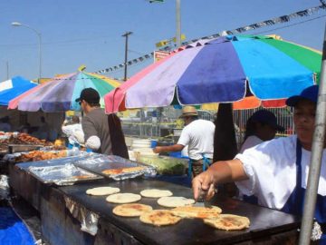 “It Was Chaos”: ICE Raid Terrifies Immigrant Vendors in L.A.’s Salvadoran Corridor