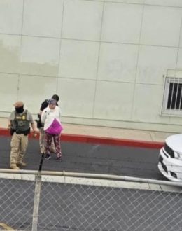 “We have become a target of ICE”: Federal agents strike the Salvadoran Corridor again