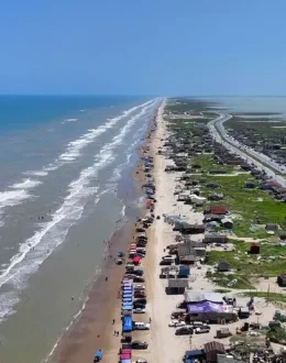Bagdad Beach in Mexico: The Place Where Americans Placed 11 ‘Illegal’ Signs Prohibiting Entry