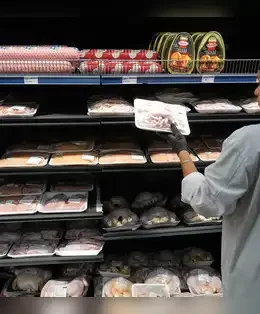 Turkey Up, Veggies Down: The Mixed Story Behind 2025 Thanksgiving Prices