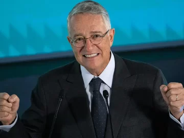 Justices defeat Salinas Pliego in 7 rounds: He must pay a large part of his debt NOW