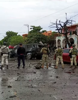 Sheinbaum asks for patience while investigations into car bomb in Michoacán continue