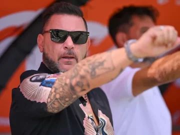 Alberto García Aspe and Antonio Mohamed, Two Lives Under the Same Mantle: Kneeling Before the Virgin