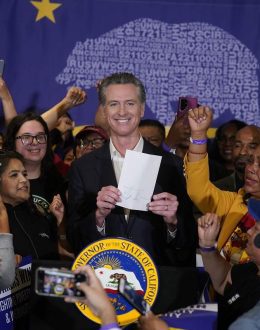 California’s Minimum Wage is Increasing in 2026 as Los Angeles Debates $30 an Hour