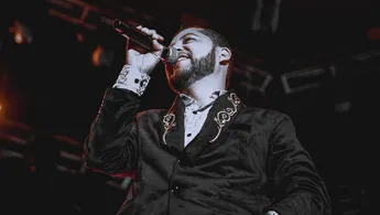 Lead singer of Los Titanes de Durango hit in the face with a bottle during a concert Lead singer of Los Titanes de Durango hit in the face with a bottle during a concert