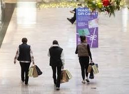 Worried About the Economy, Americans Holiday Still Plan to Spend Big for the Holidays