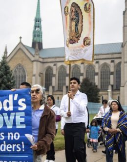 ICE Holiday Raids and Latino Voters: How Immigration Shapes the 2026 Midterms