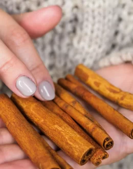 How to Consume Cinnamon to Help Prevent Blood Sugar Spikes and Maintain Stable Blood Pressure