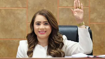 US authorities detain Morena congresswoman Alejandra Ang Hernández with 800,000 pesos in cash