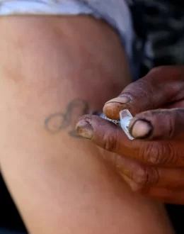 Fentanyl deaths drop 44.4% in the US; containment from Mexico key