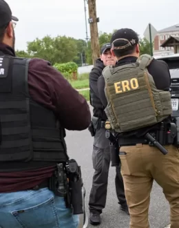 Spotting Immigration Agents: What Their Patches Reveal