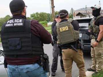 Spotting Immigration Agents: What Their Patches Reveal