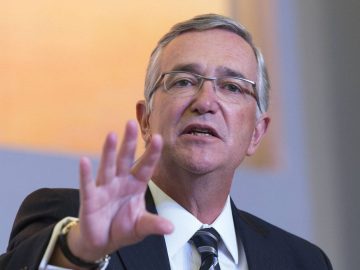 Salinas Pliego still owes more than 44 billion pesos to the Mexican Tax Administration Service (SAT) and 10 billion pesos in the US.