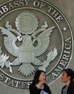 U.S. Sets Record by Revoking 100,000 Visas in 2025