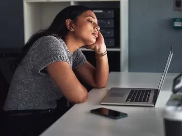 US Employee Engagement Declines From 2020 Peak