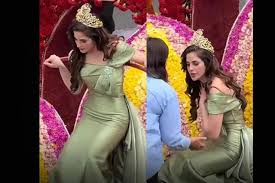 What happened to Fatima Bosch? Miss Universe faints during parade in Ecuador What happened to Fatima Bosch? Miss Universe faints during parade in Ecuador