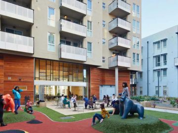 HUD Mixed-Status Housing Rule Could Displace Thousands of Latinos in Los Angeles