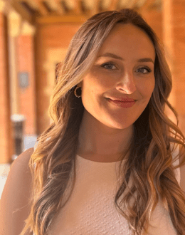 Mary Brings Healthcare to the Streets of L.A. And Refuses to Look Away