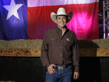 Bobby Pulido: “I’m not Team Red or Team Blue, I’m Team You.” A singer’s road to Washington.