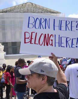 Conservatives Fracture Over Trump Citizenship Fight