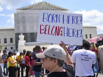 Conservatives Fracture Over Trump Citizenship Fight