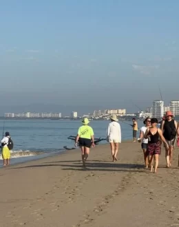 Puerto Vallarta beaches see normal visitor numbers one week after violence; security remains in place