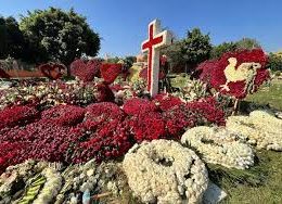 “El Mencho’s” Grave Attracts Tourists in Zapopan: Visitors Leave Offerings